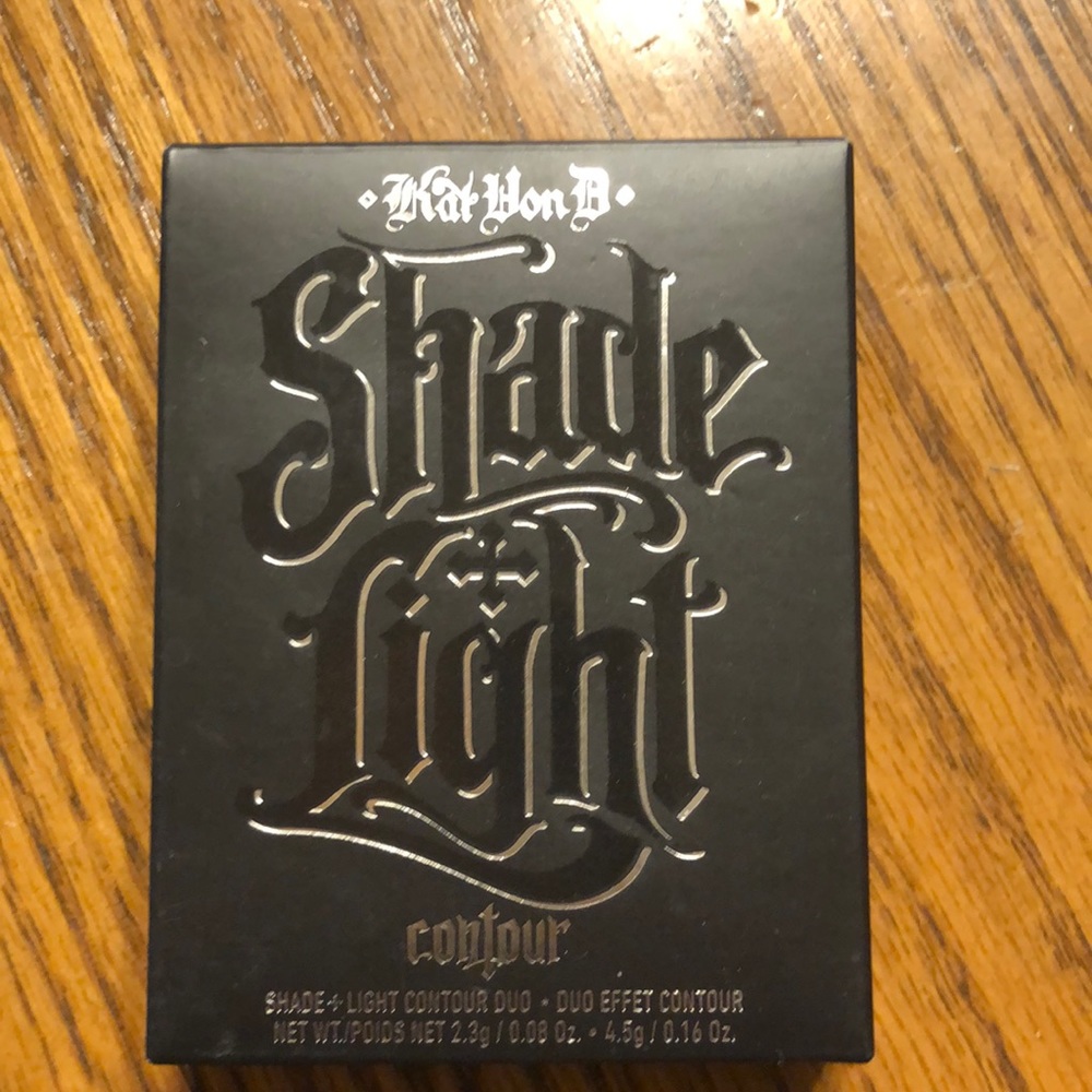 Kat Von D shade & light new in box